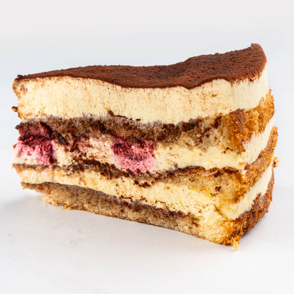 Tiramisu cu Inserție de Zmeură